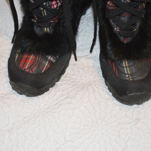 Vintage Coach Jennie Plaid Quilted Logo Pattern Boots with Rabbit Fur Trim - Picture 5 of 12